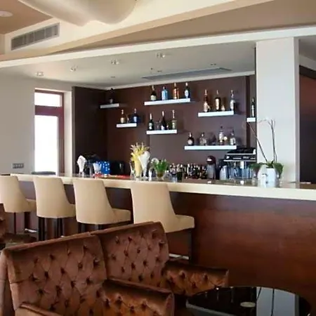 Odyssey Hotel 4*