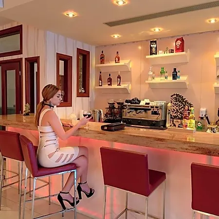 Odyssey Hotel 4*